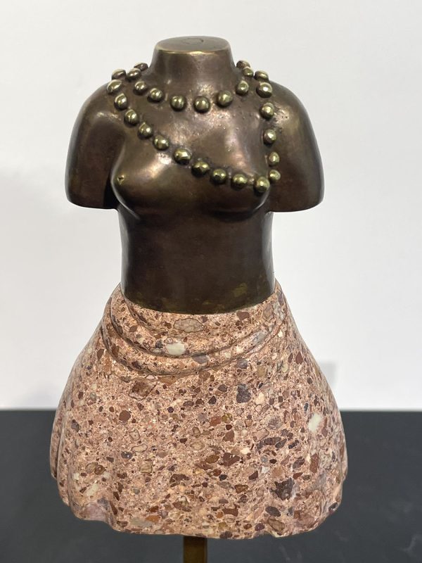 MANNEQUIN - Image 4
