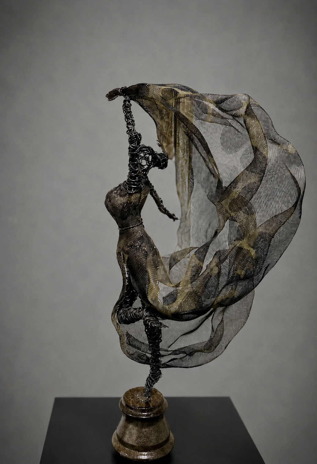 THE DANCER